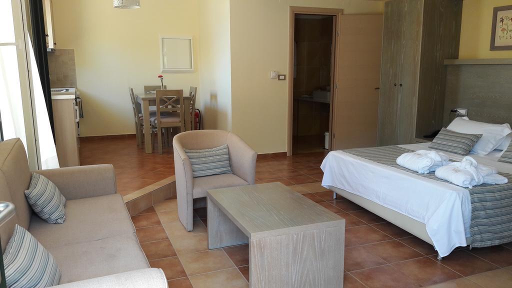 Sivota Gold Aparthotel Exterior photo